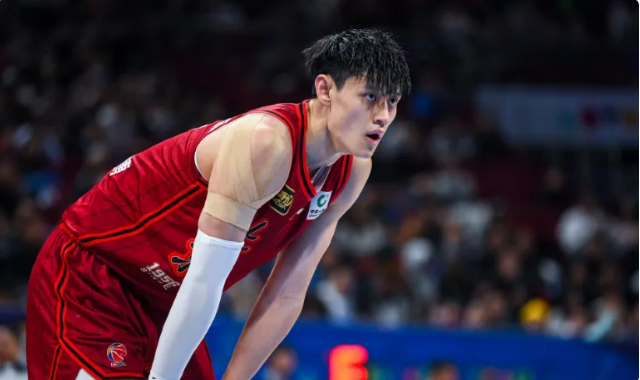 热那亚绝平争议判罚,遗憾错失胜利 热那亚绝平争议判罚,遗憾错失胜利