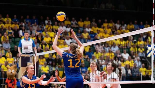 乌克兰豪取大胜,挺进半决赛 乌克兰豪取大胜,挺进半决赛