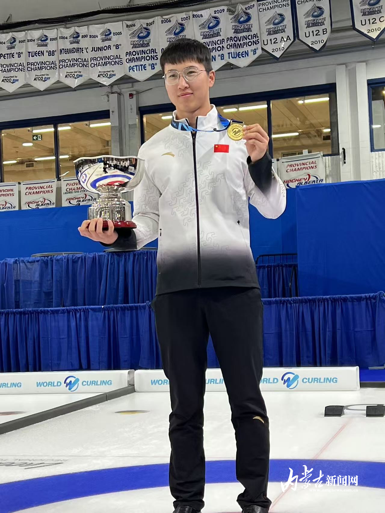 奥地利冰壶队实力出众,夺得冠军 奥地利冰壶队实力出众,夺得冠军