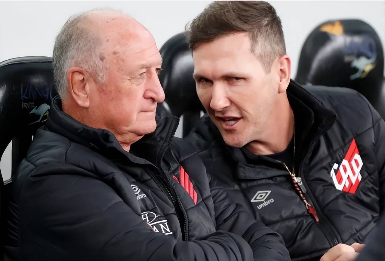 斯科拉里亲赴恒大训练基地,可望提升球队实力 斯科拉里亲赴恒大训练基地,可望提升球队实力