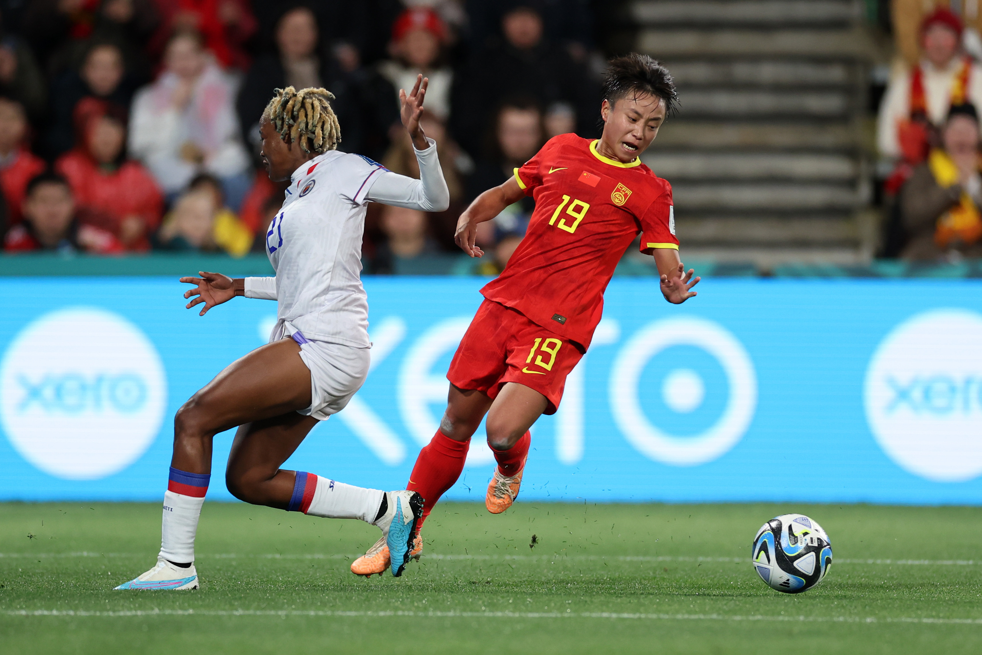 中国女足精英球员,散发出强大魅力! 中国女足精英球员,散发出强大魅力!