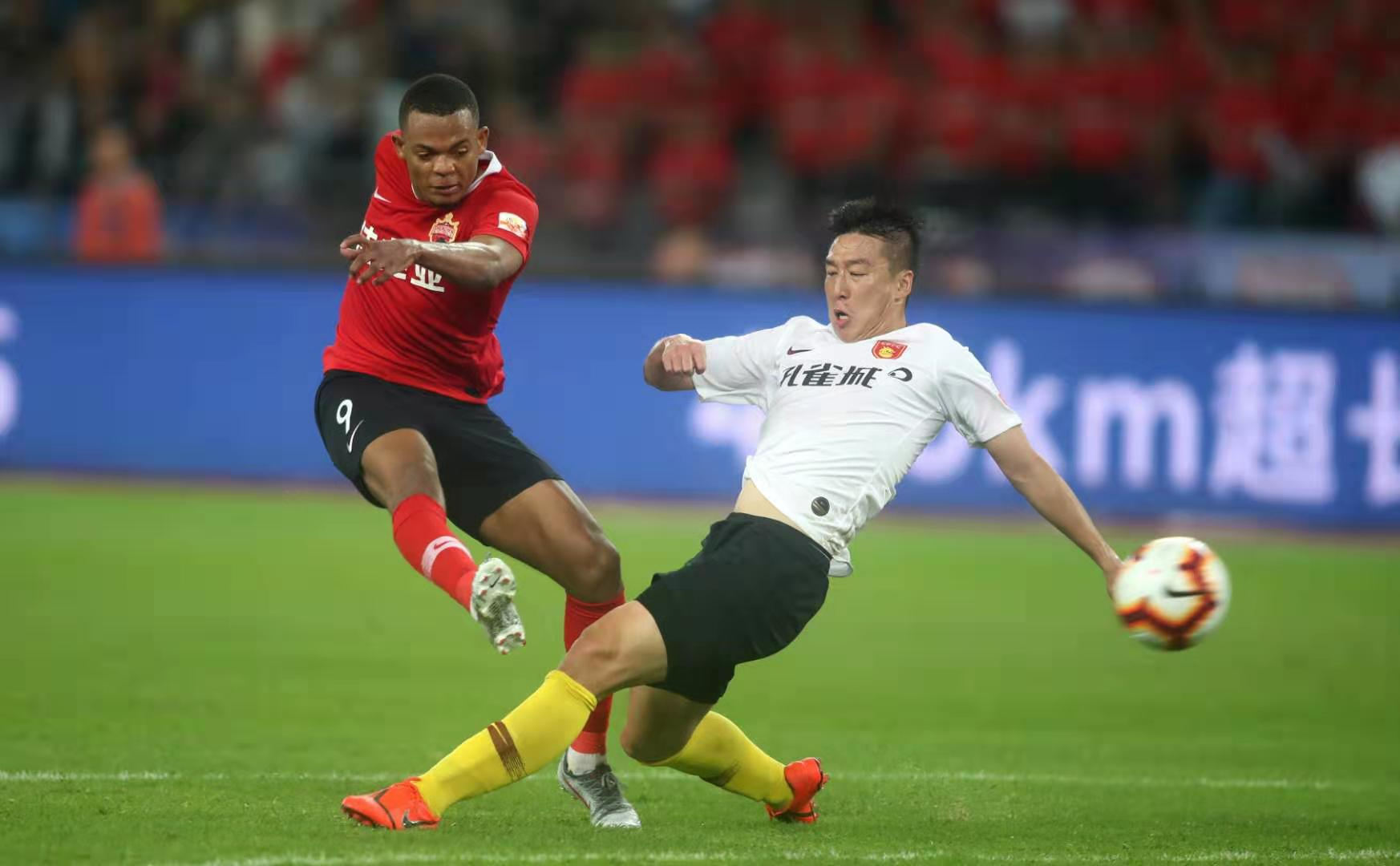 河北华夏幸福客场击败对手,拿下三分 河北华夏幸福客场击败对手,拿下三分