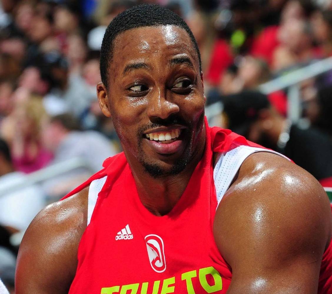 霍华德获得“最佳防守球员”奖项的简单介绍 霍华德获得“最佳防守球员”奖项的简单介绍