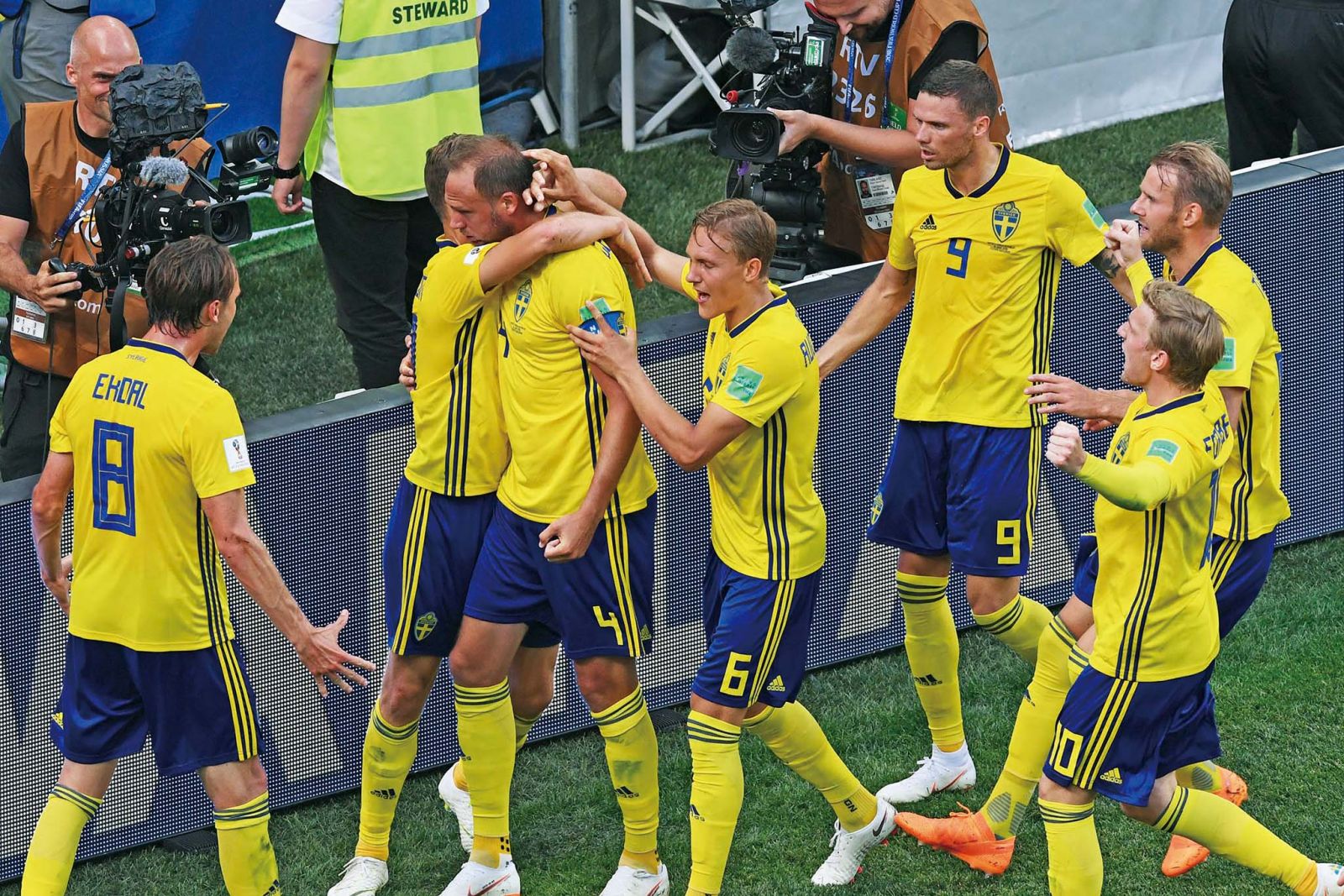 瑞士队备战对战立陶宛，欧锦赛倒计时