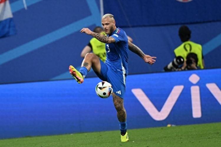 欧洲杯:意甲之争继续,因西涅和布冯互怼 欧洲杯:意甲之争继续,因西涅和布冯互怼