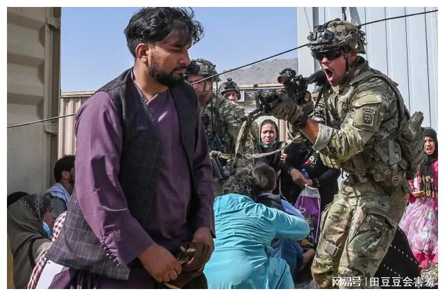 包含纷争篮球联赛球员技术过硬,绝杀终极对决的词条 包含纷争篮球联赛球员技术过硬,绝杀终极对决的词条