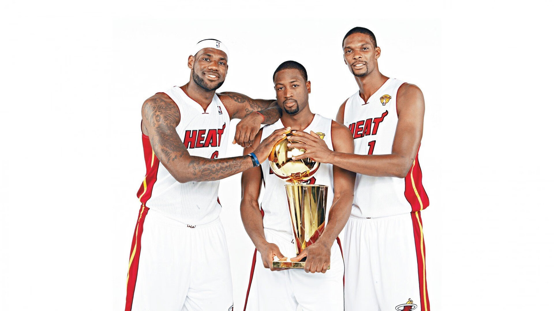 血战犹他！霍勒迪化身外挂助上海险胜爵士